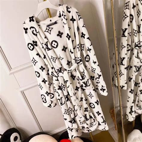 louis vuitton pajama set price